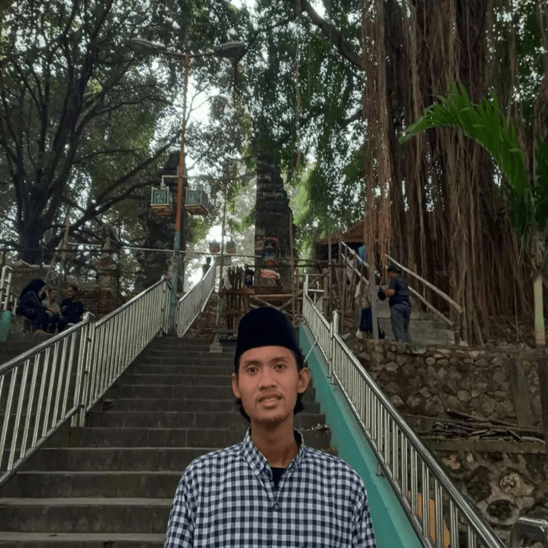Foto_Ustadz_Luthfi Bagus Brillianto, S.S.I_cariustadz.id