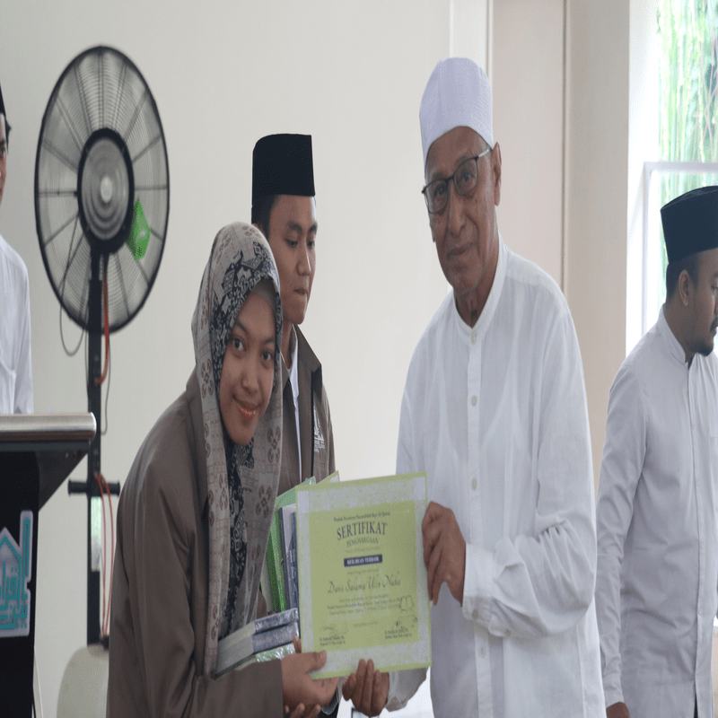 Foto_Ustadzah_Daris Salama Ulin Nuha_cariustadz.id