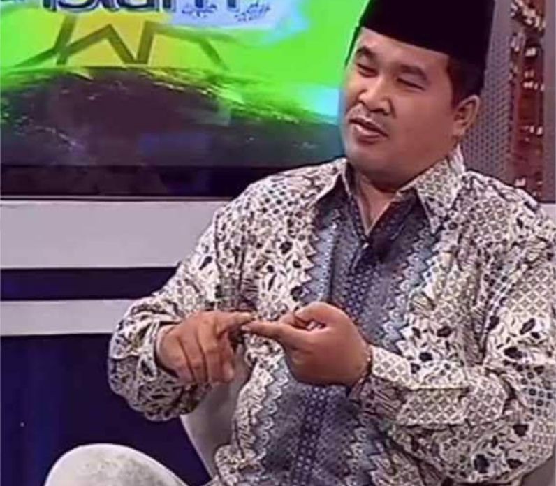Foto_Ustadz_Dr. H. Fuad Thohari, MA_cariustadz.id