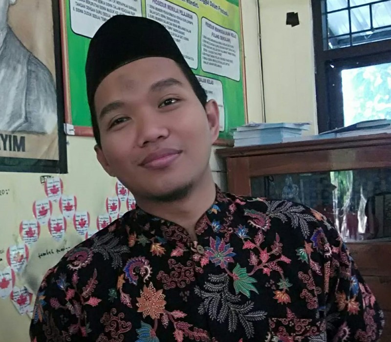 Ahmad Khotim, S.HI., M.Sy